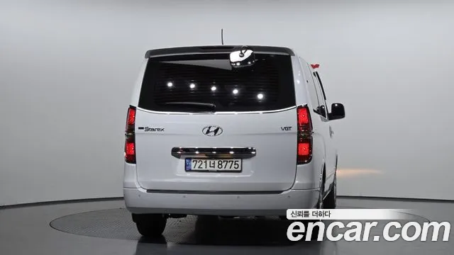 Hyundai Starex 2018 — фото 4