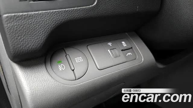 Hyundai Starex 2018 — фото 18