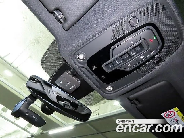 Audi SQ5 2022 — фото 12