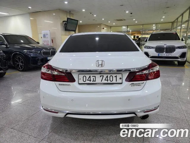 Honda Accord 2017 — фото 3