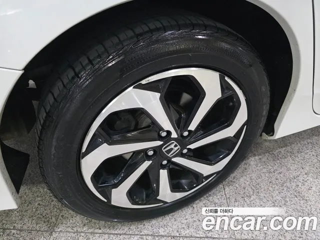 Honda Accord 2017 — фото 16