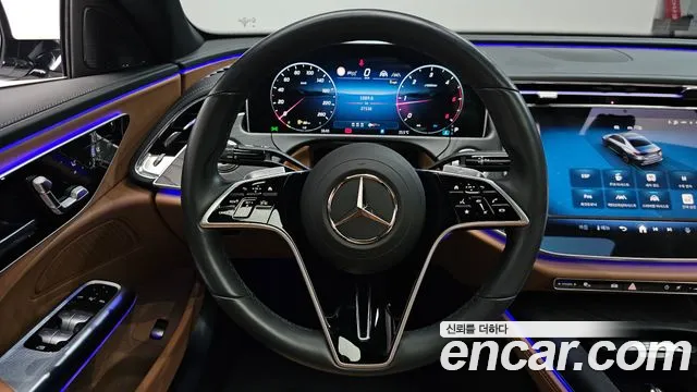 Mercedes-Benz E-Class 2024 — фото 18