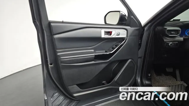 Ford Explorer 2021 — фото 13