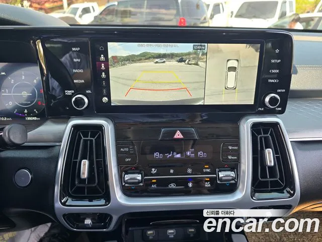 Kia Sorento 2021 — фото 19