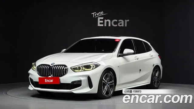 BMW 1-Series 2022 — фото 1