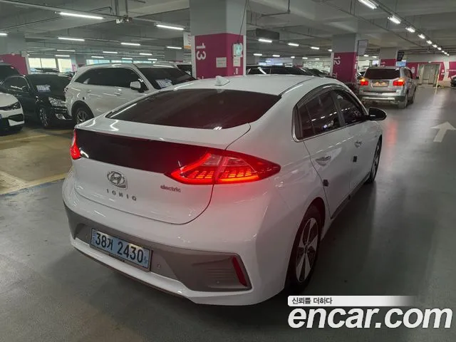 Hyundai Ioniq 2018 — фото 6
