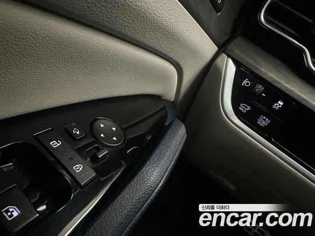 Kia Sportage 2023 — фото 15