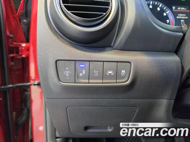 Hyundai Kona 2018 — фото 15