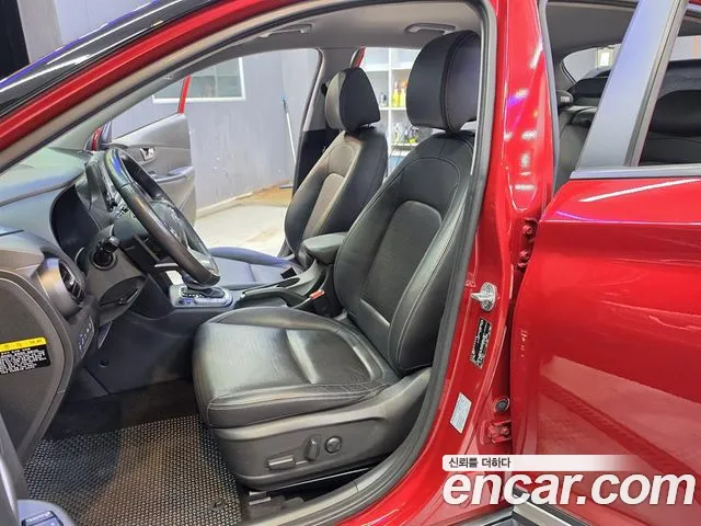 Hyundai Kona 2018 — фото 18