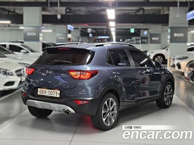 Kia Stonic 2018 — фото 2