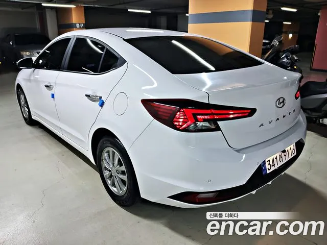 Hyundai AVANTE 2020 — фото 3