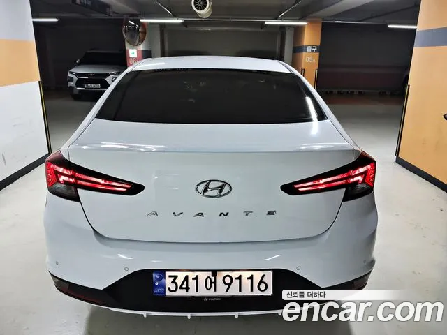 Hyundai AVANTE 2020 — фото 4