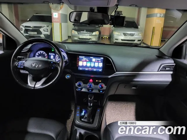 Hyundai AVANTE 2020 — фото 10