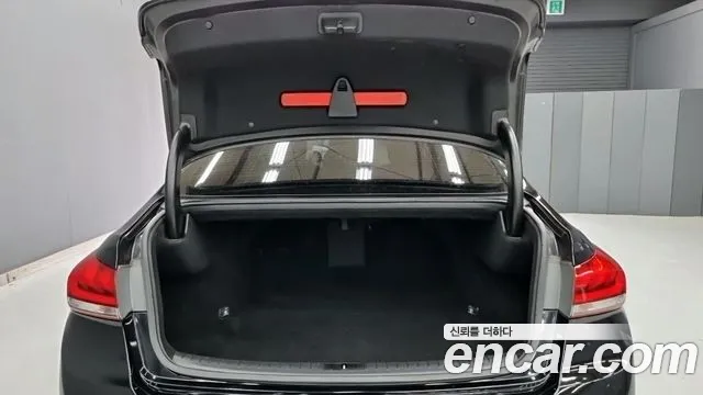 Hyundai Genesis 2016 — фото 16