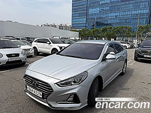Hyundai Sonata 2018 — фото 1