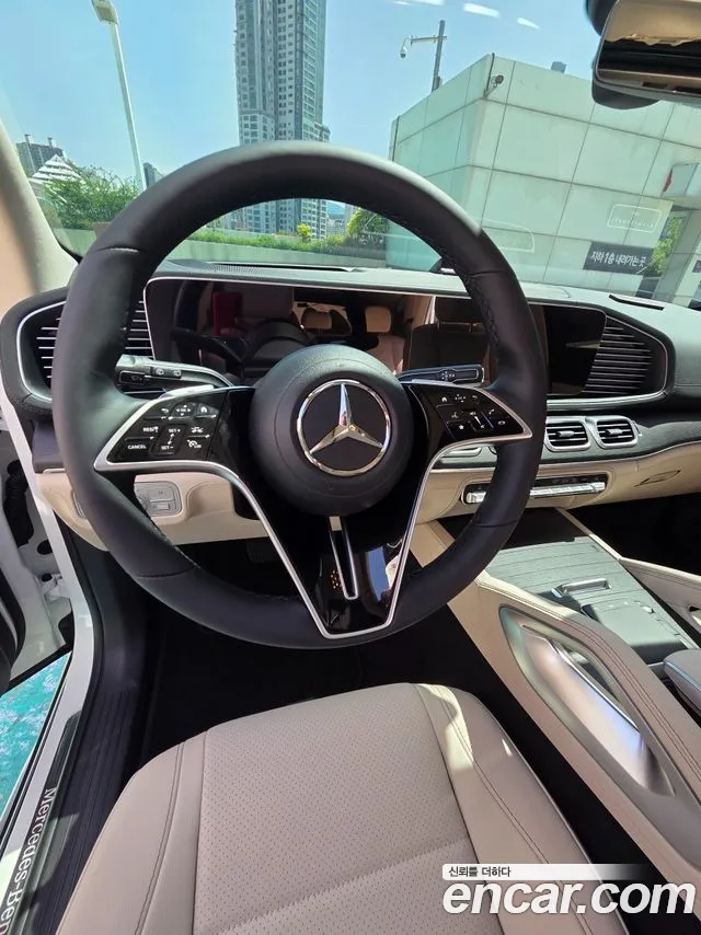 Mercedes-Benz GLE-Class 2026 — фото 10