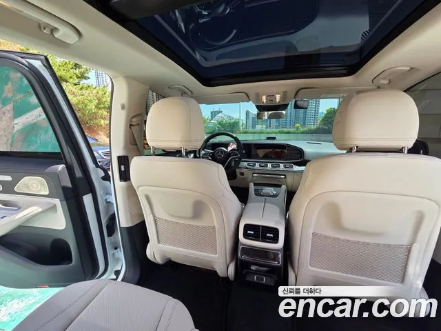 Mercedes-Benz GLE-Class 2026 — фото 12