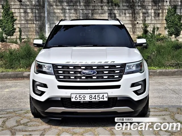 Ford Explorer 2017 — фото 4