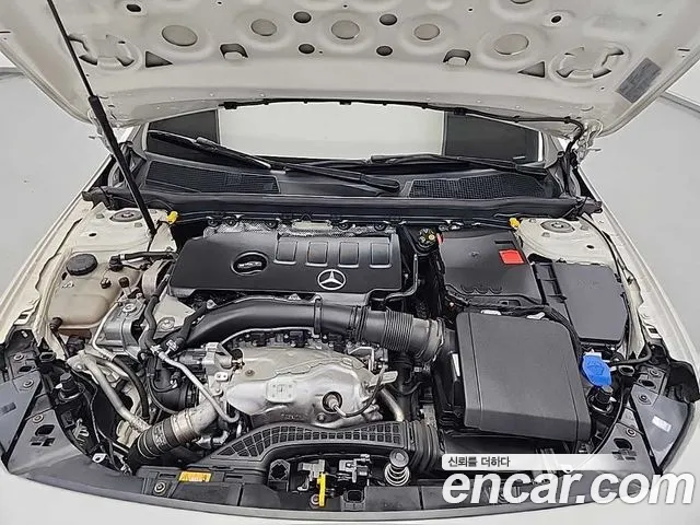 Mercedes-Benz A-Class 2021 — фото 6