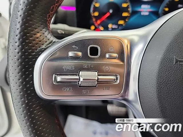 Mercedes-Benz A-Class 2021 — фото 16