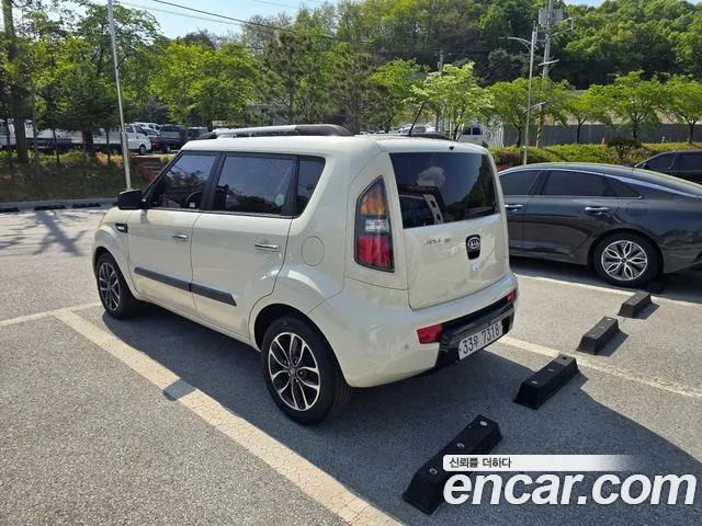 Kia Soul 2011 — фото 6