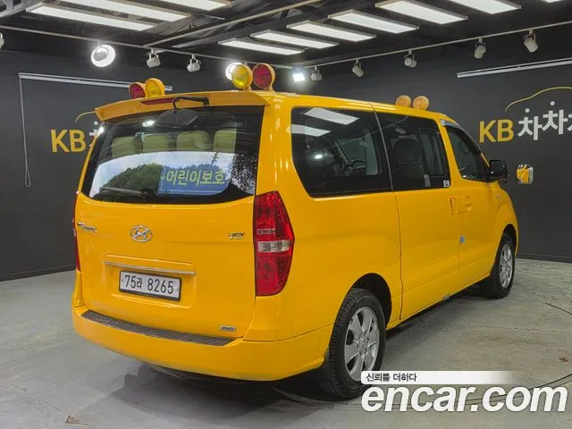 Hyundai Starex 2015 — фото 5