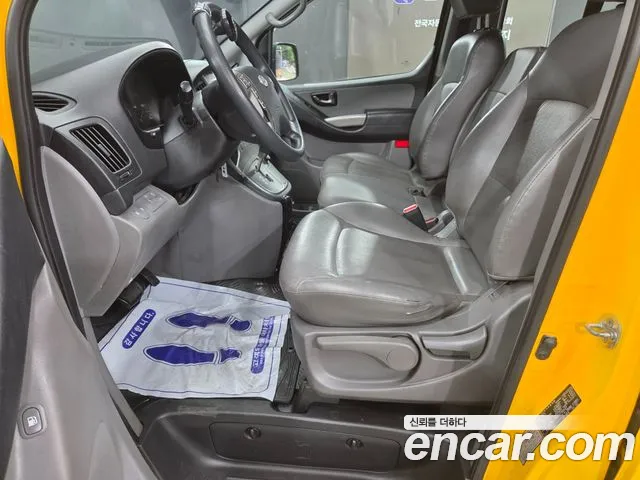 Hyundai Starex 2015 — фото 7