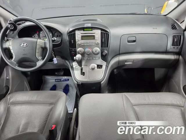 Hyundai Starex 2015 — фото 9