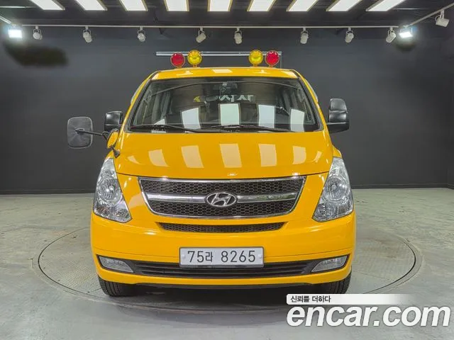 Hyundai Starex 2015 — фото 17