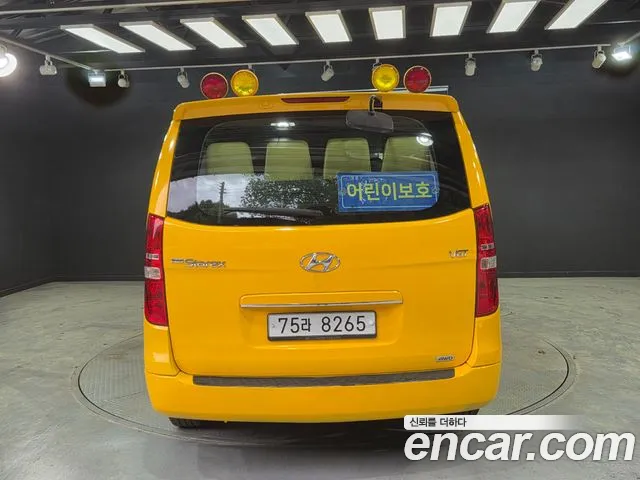 Hyundai Starex 2015 — фото 18