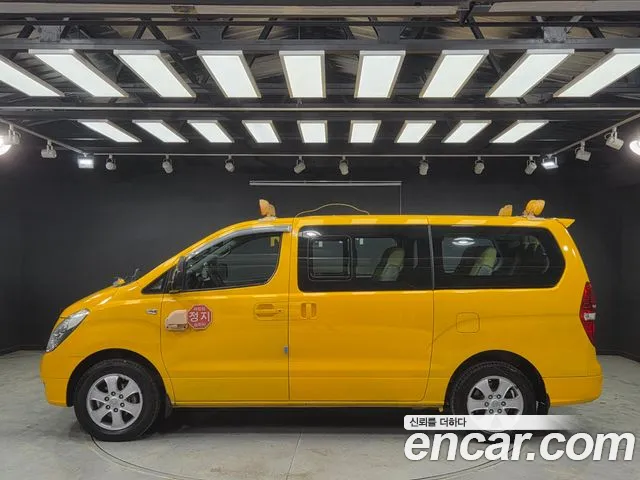 Hyundai Starex 2015 — фото 20