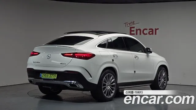 Mercedes-Benz GLE-Class 2025 — фото 1