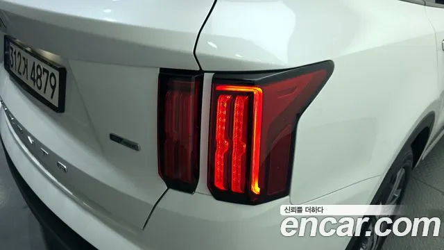 Kia Sorento 2022 — фото 9