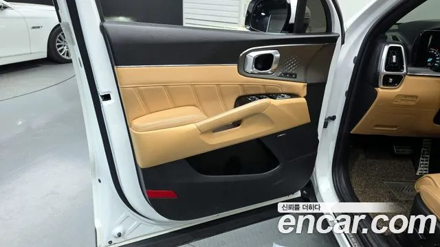 Kia Sorento 2022 — фото 14