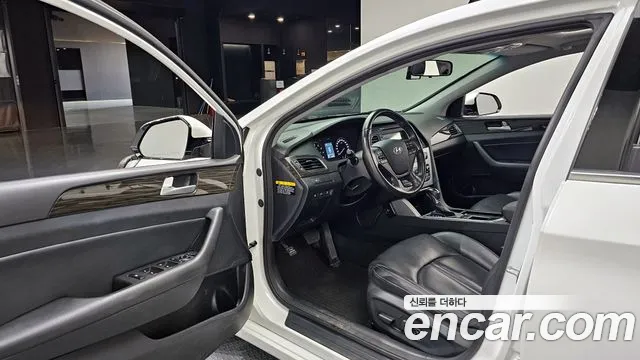 Hyundai Sonata 2015 — фото 13
