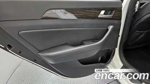 Hyundai Sonata 2015 — фото 15