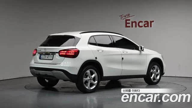 Mercedes-Benz GLA-Class 2018 — фото 1