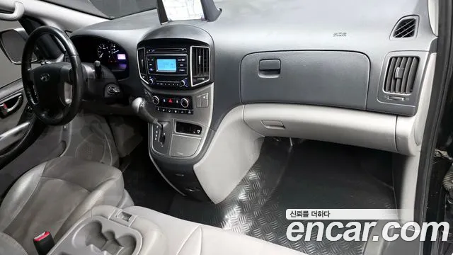 Hyundai Starex 2020 — фото 7