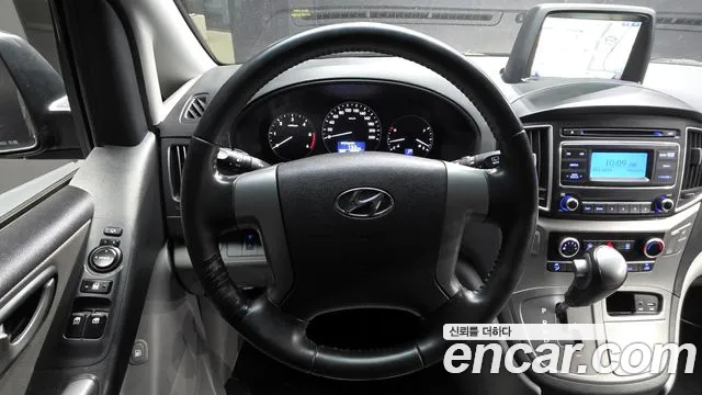 Hyundai Starex 2020 — фото 12