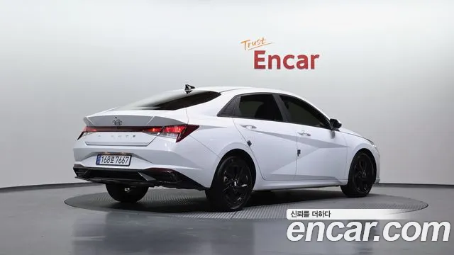 Hyundai AVANTE 2023 — фото 2