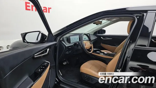Kia EV6 2023 — фото 12