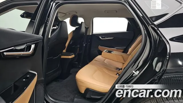 Kia EV6 2023 — фото 16