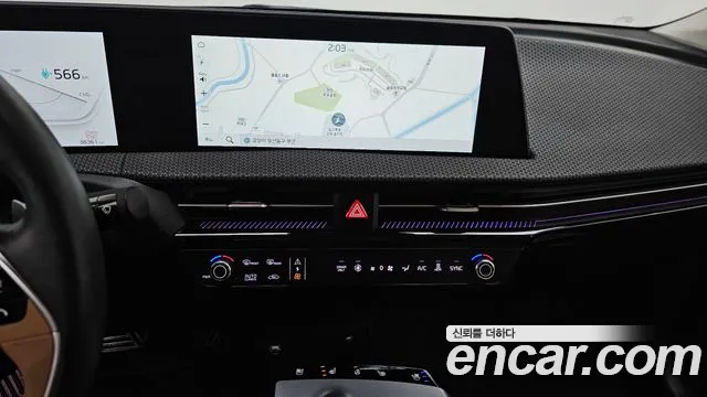 Kia EV6 2023 — фото 17