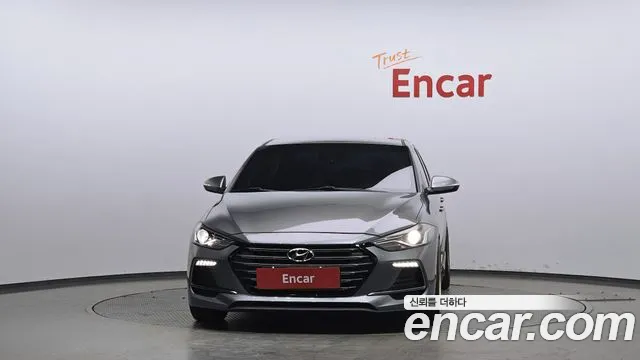 Hyundai AVANTE 2018 — фото 3