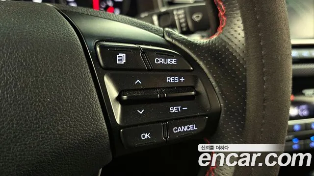 Hyundai AVANTE 2018 — фото 20