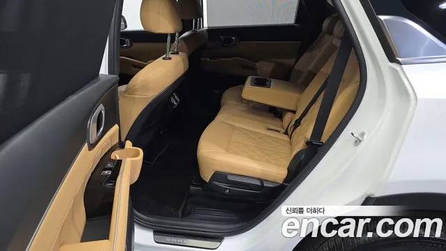 Kia Sorento 2021 — фото 18