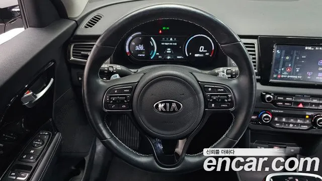 Kia Niro 2021 — фото 20