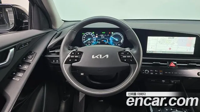 Kia Niro 2024 — фото 17