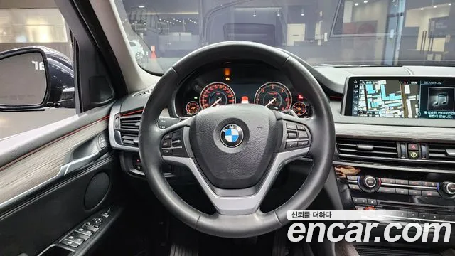 BMW X5 2017 — фото 14