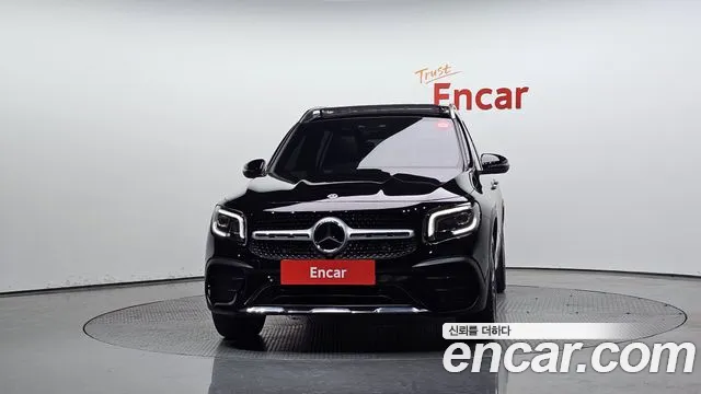 Mercedes-Benz GLB-Class 2022 — фото 3